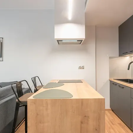 Newly Renovated Loft 1 Min Walk From Metro By Cloudkeys Apartment Athens Exterior photo