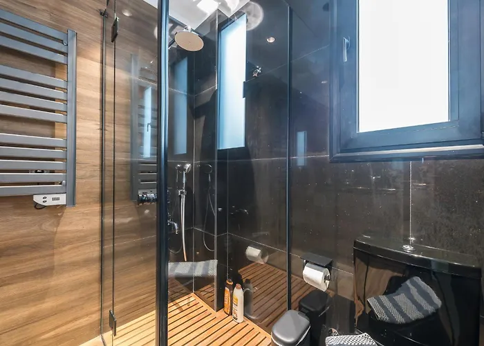 Newly Renovated Loft 1 Min Walk From Metro By Cloudkeys