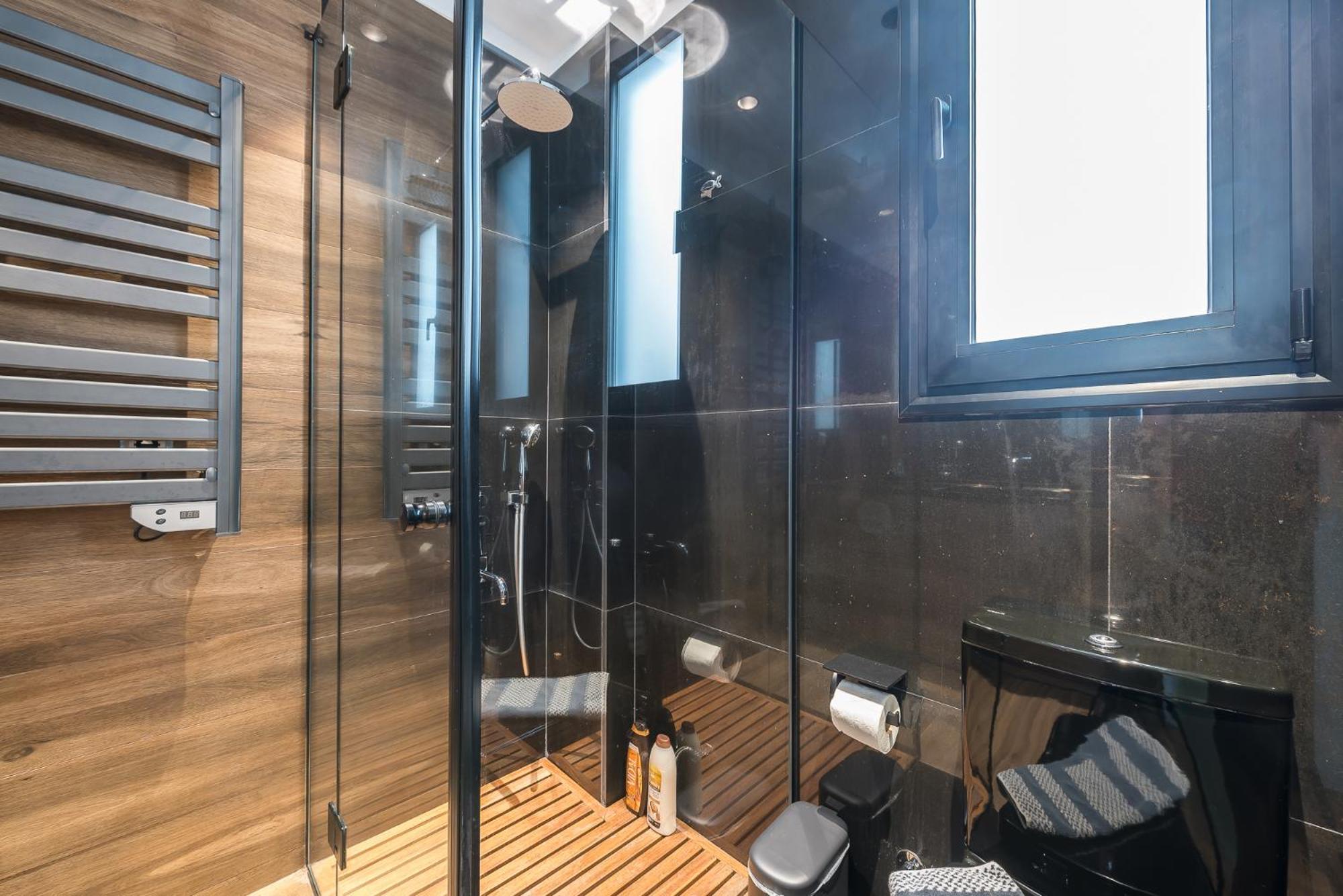 Apartment Newly Renovated Loft 1 Min Walk From Metro By Cloudkeys Athens