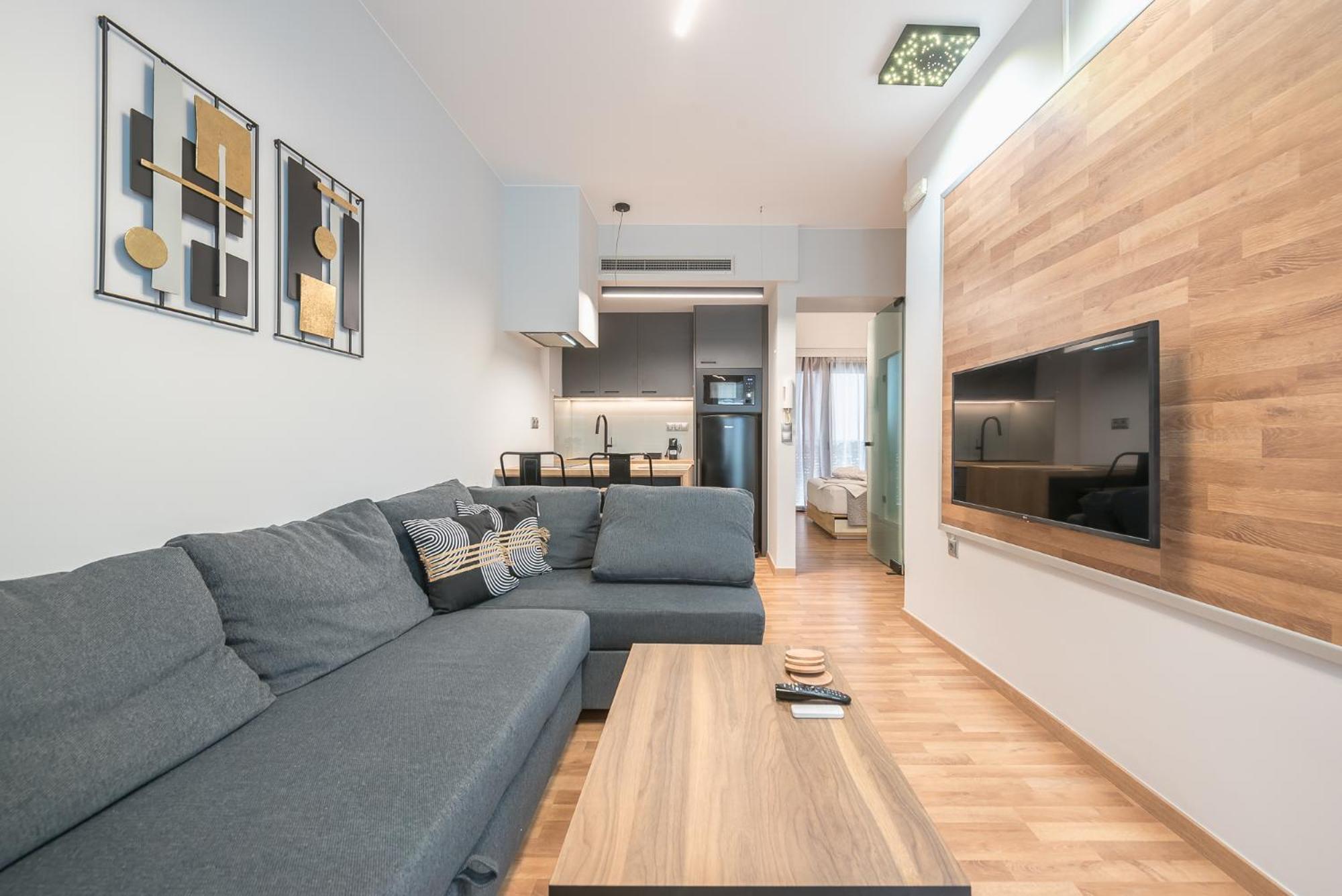 Newly Renovated Loft 1 Min Walk From Metro By Cloudkeys Athens