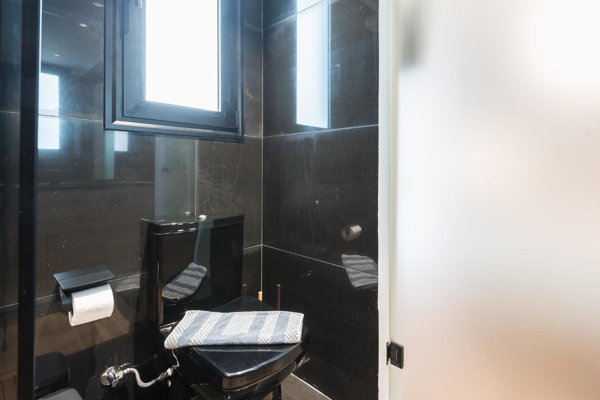 Newly Renovated Loft 1 Min Walk From Metro By Cloudkeys *