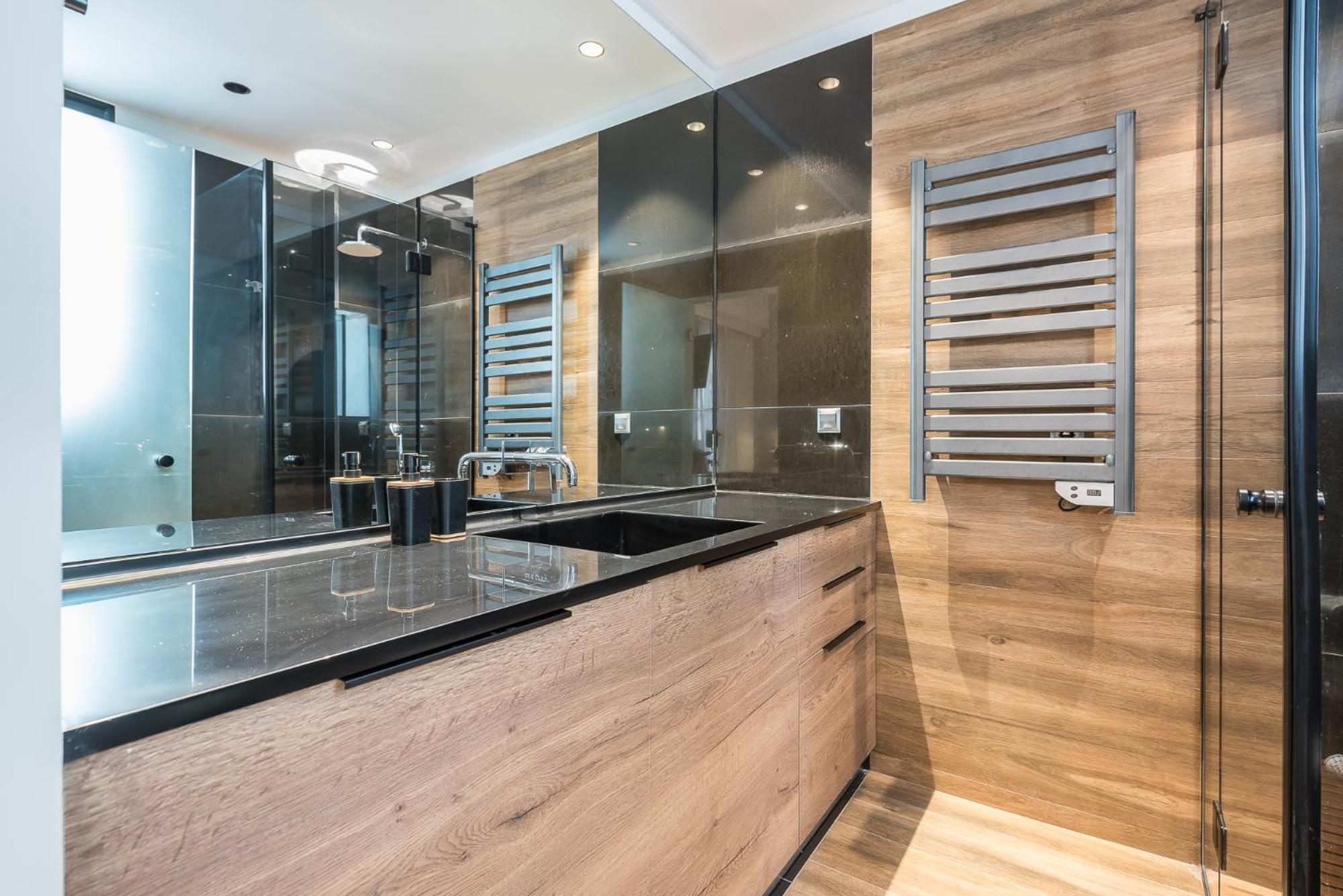 Daire Newly Renovated Loft 1 Min Walk From Metro By Cloudkeys Atina